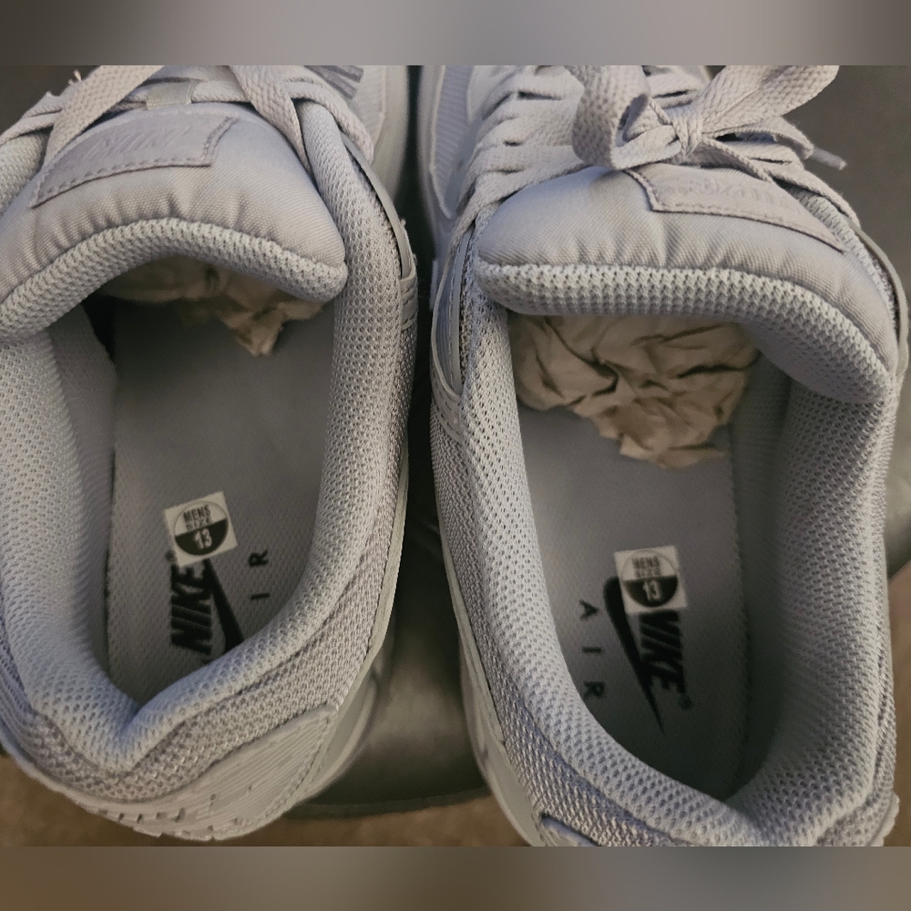 Brand New Nike Air Max 90 Men's Sneakers in Light Gray Original Box Not Included - Picture 6 of 6